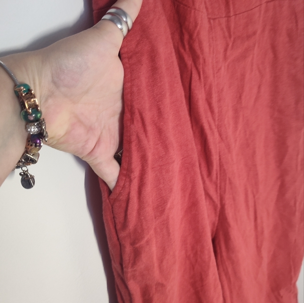 Women's Red Jumpsuit Size M #649 - Picture 3 of 4